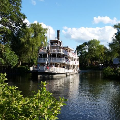 Disney fans, embrace and preserve the Rivers of America